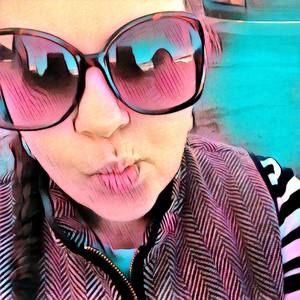 Meet your Posher, Christina